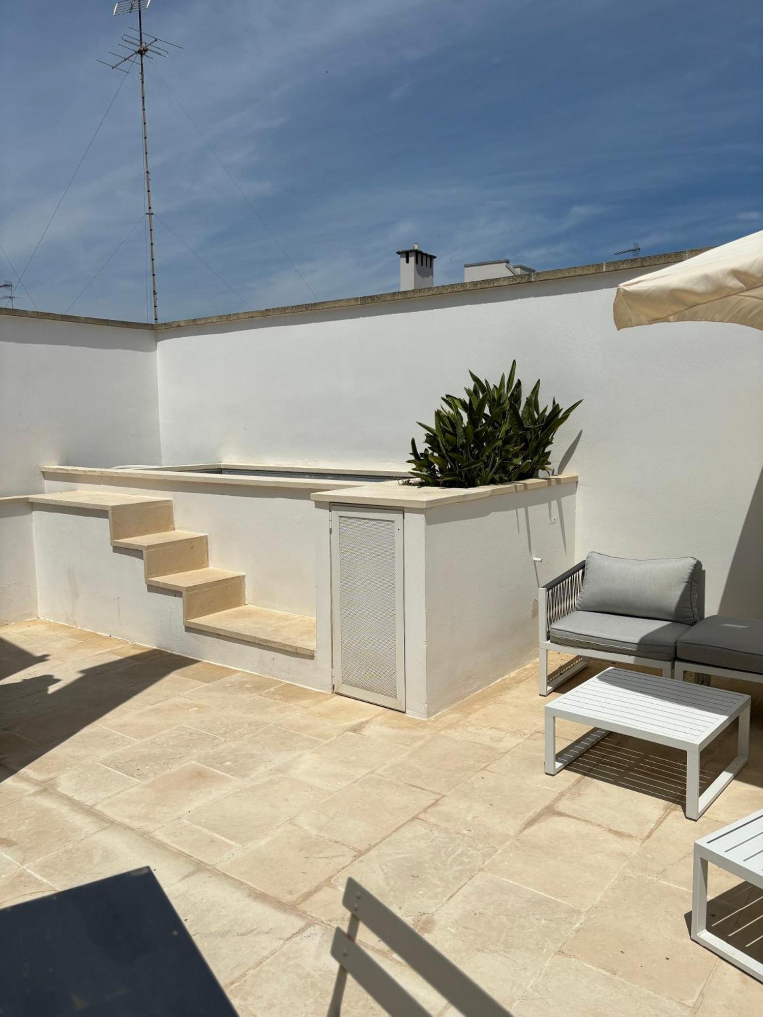 ليتشي Alora Boutique Suites المظهر الخارجي الصورة